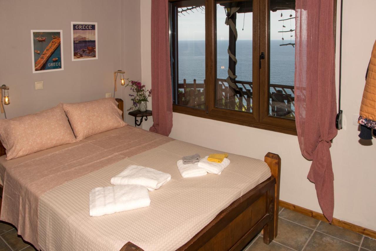 Vila Balcony On The Rocks Agioi Saranta Exteriér fotografie